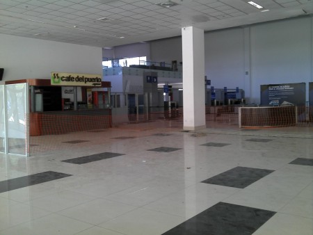 TERMINACIONES EN HALL DE PASAJEROS